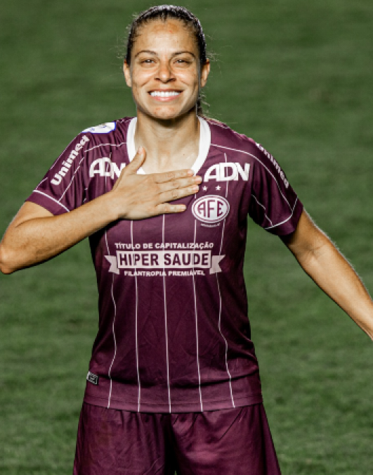 Ana Barrinha<h5>Left Back</h5>